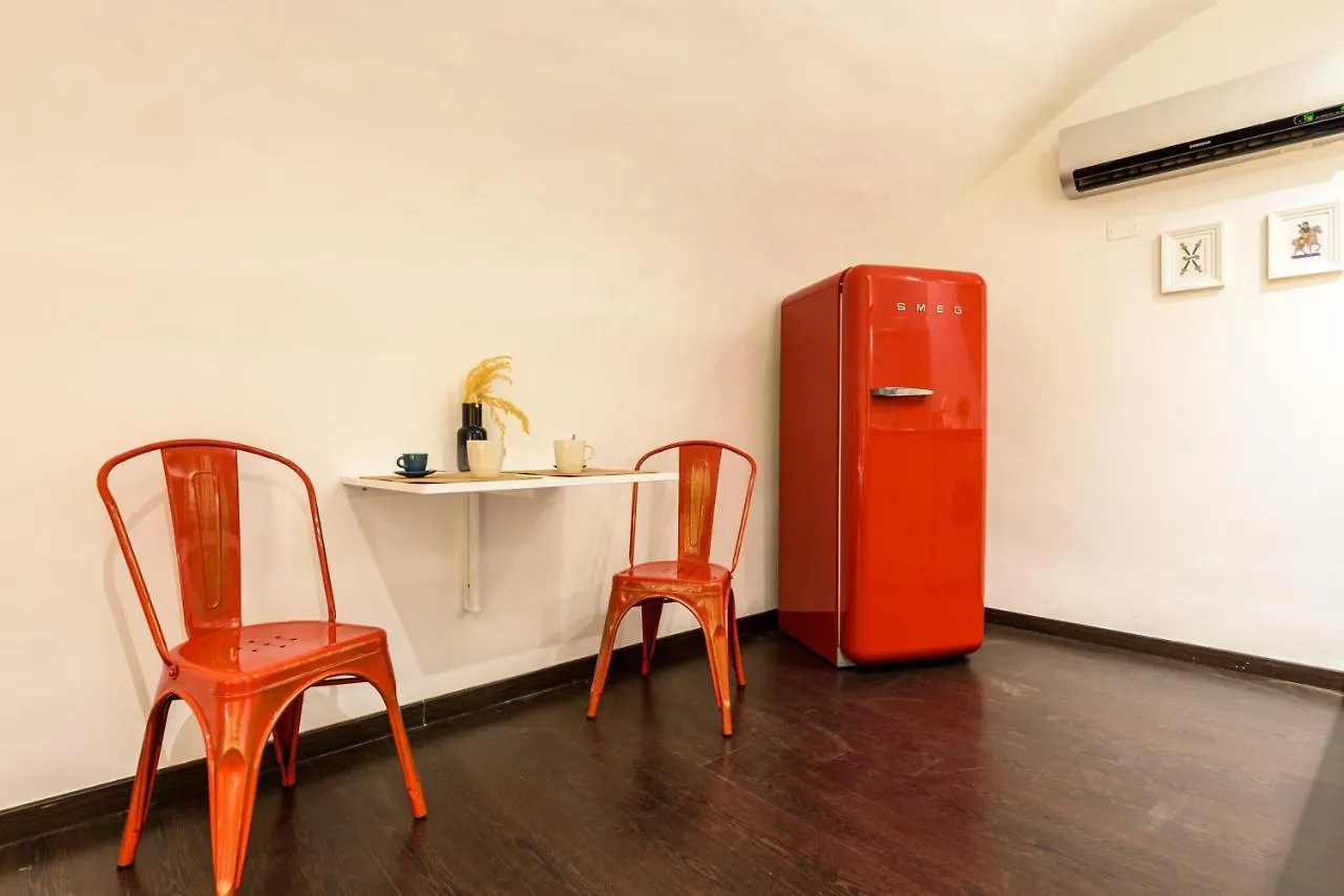 Via Duomo 196 Apartment Naples Italy